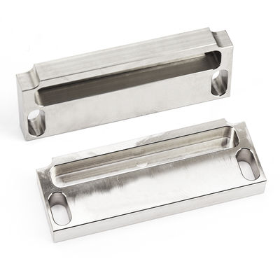 Parti di lavorazione CNC di precisione in titanio, alluminio e acciaio inossidabile